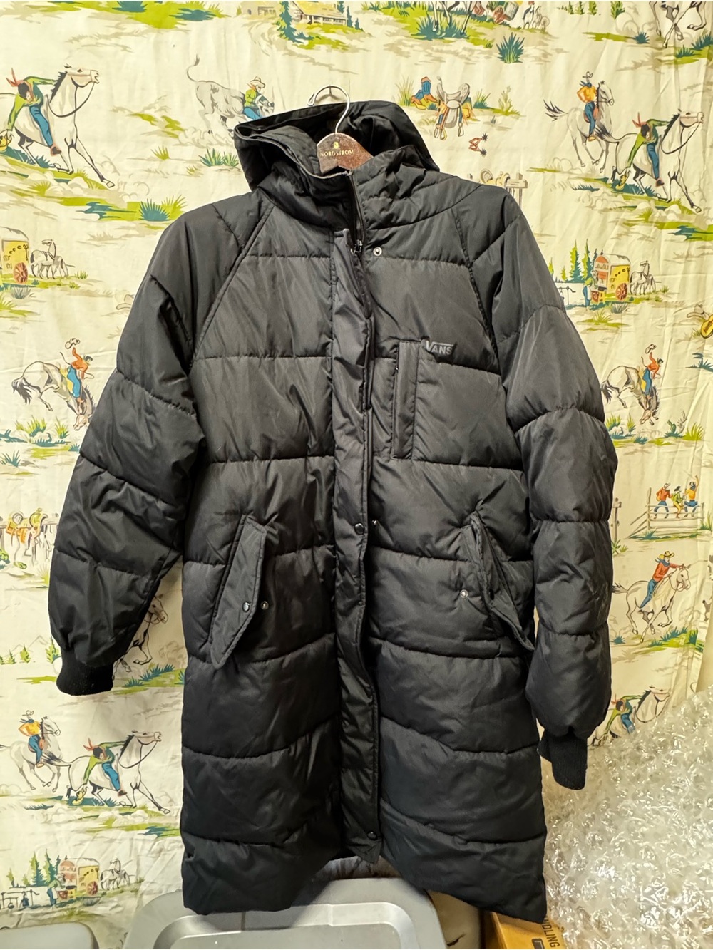 Vans Women’s Black Hooded Puffer Coat size medium